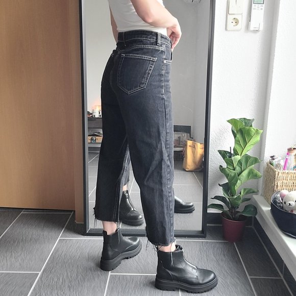 Zara Woman Premium Denim Collection Black Raw Hem Ankle Wide Leg Jeans US 4 - Picture 15 of 15
